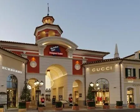 Il Pino بيت للعطل Casaleggio Boiro