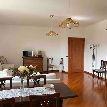 Il Pino בית נופש Casaleggio Boiro